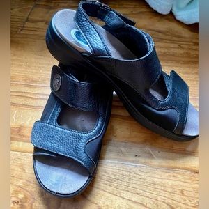 Dr. Comfort “Lana” Sandals